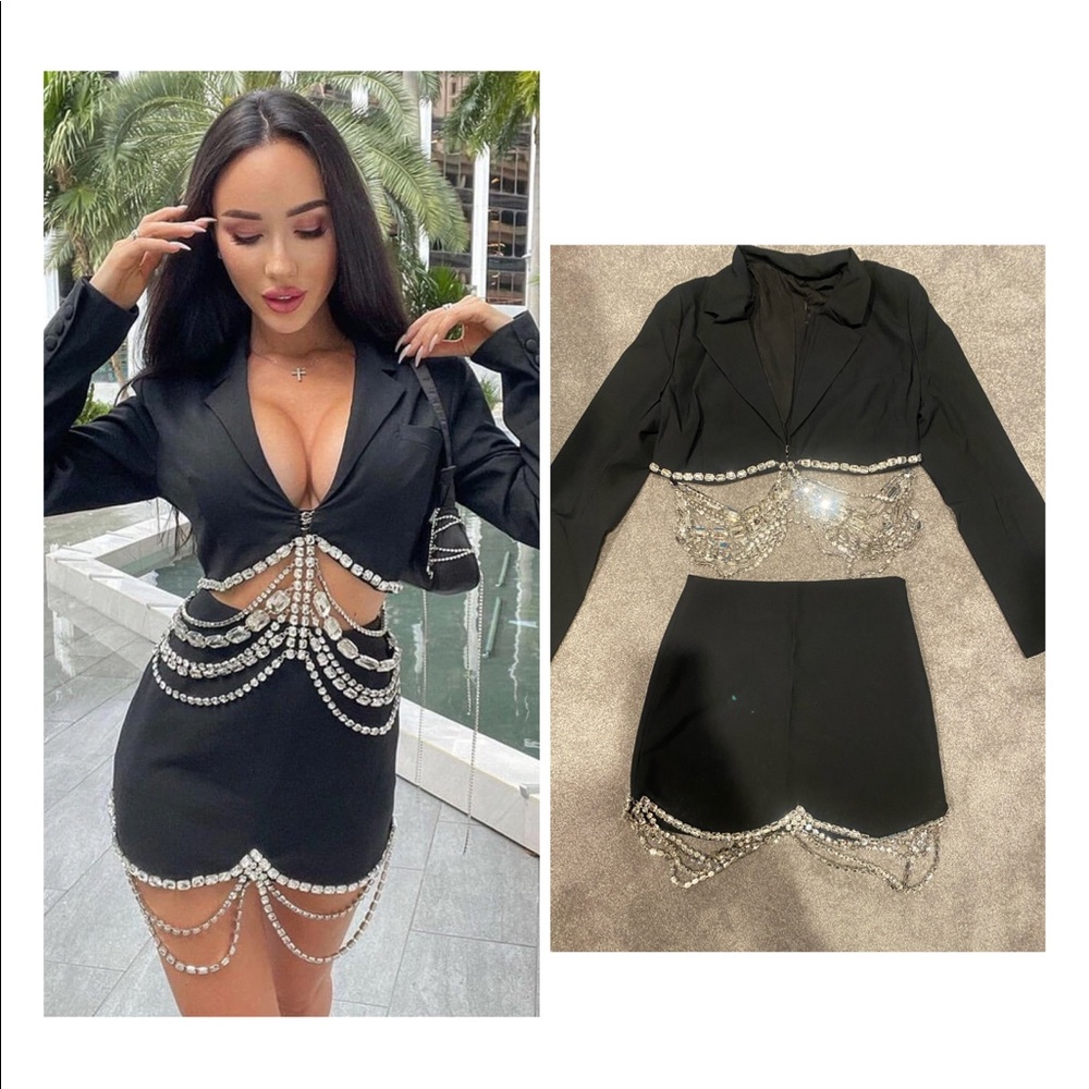 Black crystal suit size xs/s Bella barnet